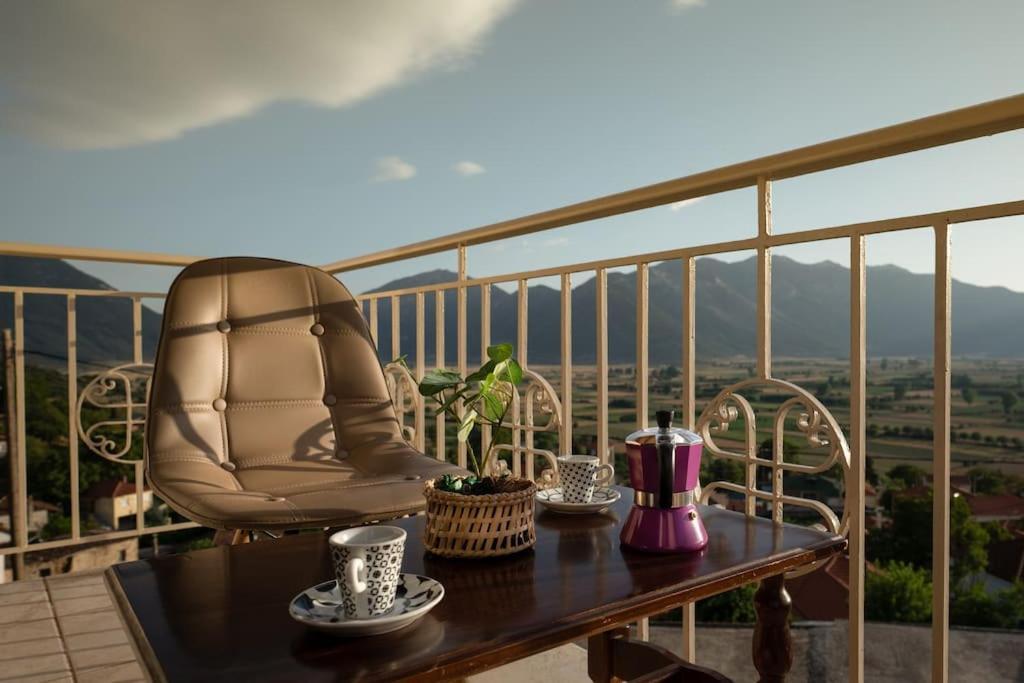 σπίτι με τζάκι & θέα Holiday home
